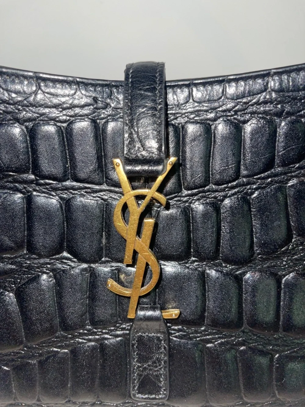 YSL Le 5 À 7 black leather Crocodile-embossed hobo bag